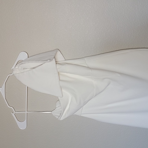 NWOT SELFIE LESLIE TIFFANY ONE-SHOULDER BOW DRESS, WHITE, SIZE XL - Picture 5 of 8